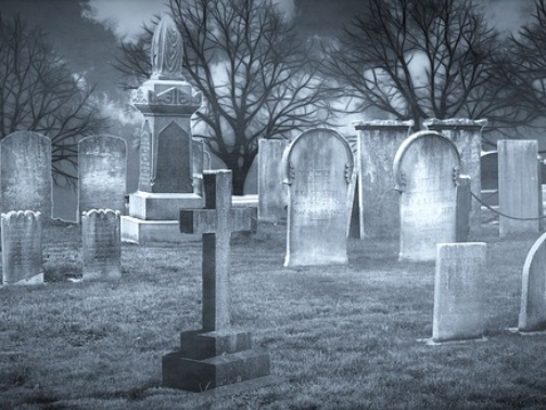 kalhh-graveyard-989920_640